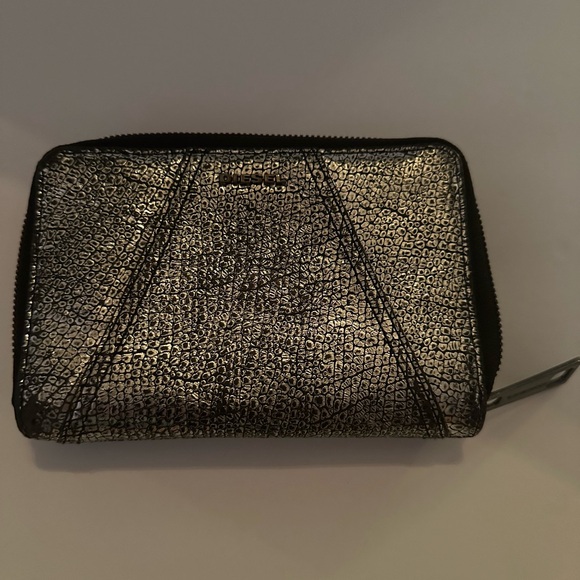 Metallic Diesel Wallet - Picture 1 of 2